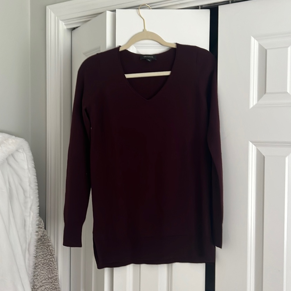 Maroon sweater